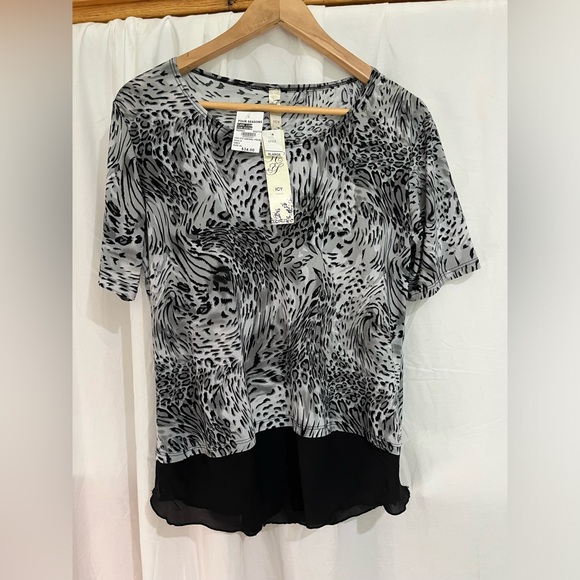 NWT Icy Fashion woman’s size xl dressy top - Picture 1 of 4